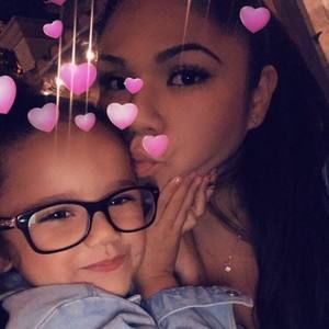 Meet your Posher, Vanessa